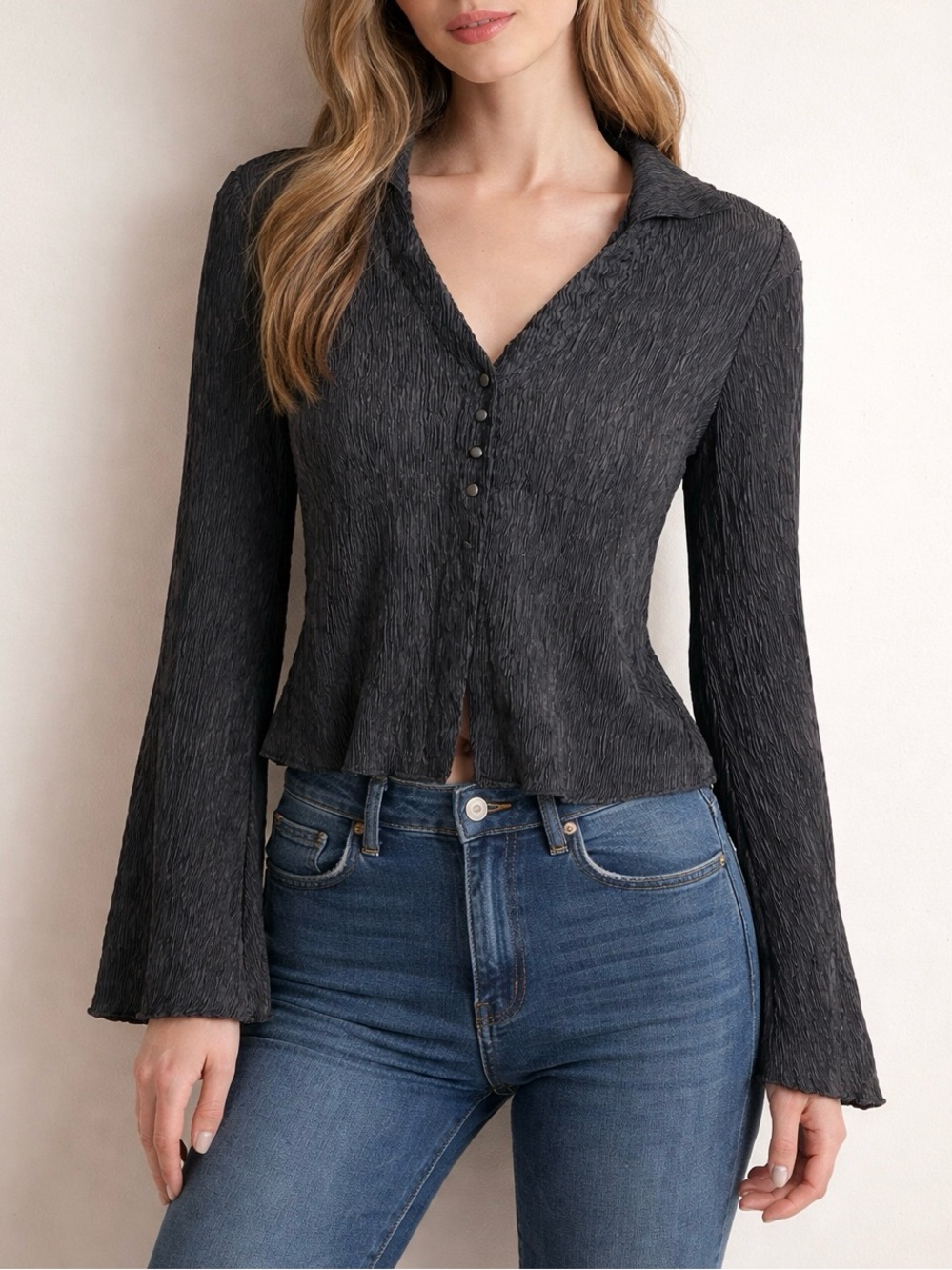 ROOMMATES Black Textured Stretch V-Neck Button Down Women’s Shirt Sz M EUC